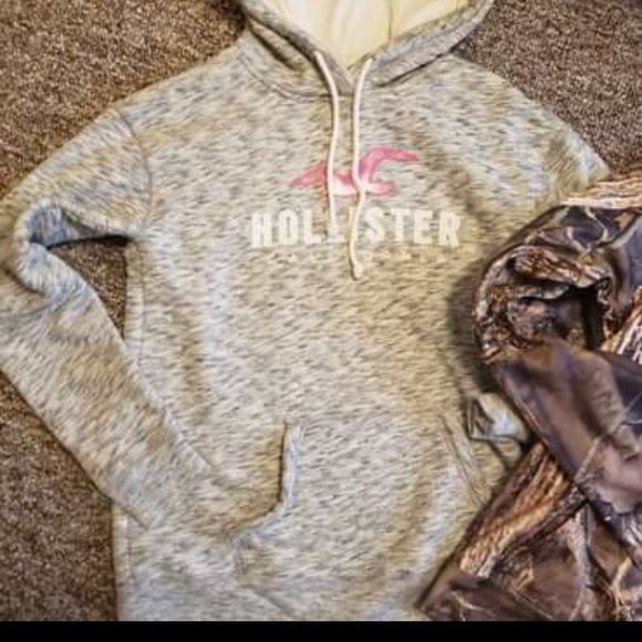 Sweatshirt bundle - Picture 2 of 8